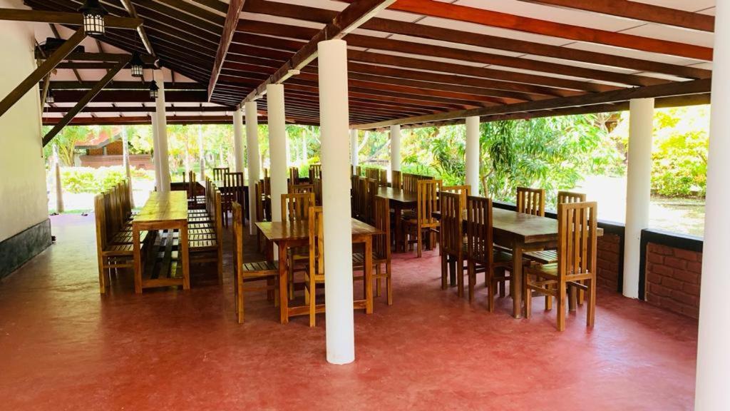 Hotel Tree Garden Wilpaththu Nochchiyagma Anuradhapura Nochchiyagama Kültér fotó
