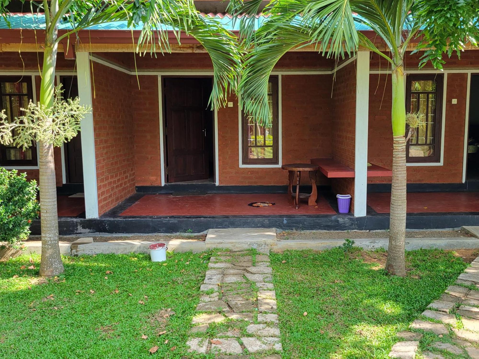 Hotel Tree Garden Wilpaththu Nochchiyagma Anuradhapura Nochchiyagama Kültér fotó